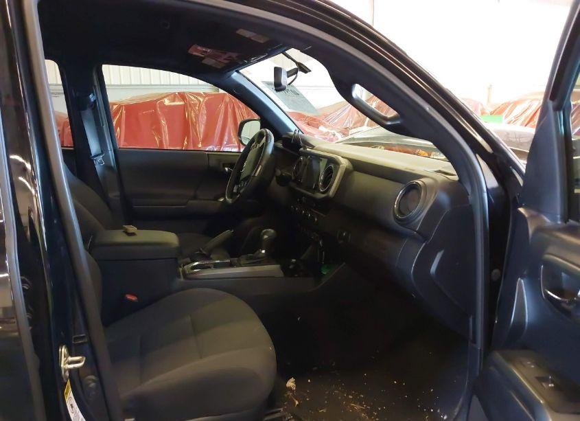 Photo 5 of 2017 Toyota Tacoma TRD OFF ROAD (VIN 3TMCZ5AN8HM076391)