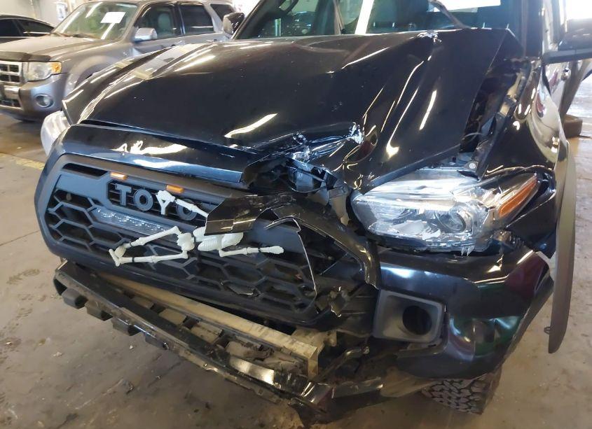 Photo 6 of 2017 Toyota Tacoma TRD OFF ROAD (VIN 3TMCZ5AN8HM076391)