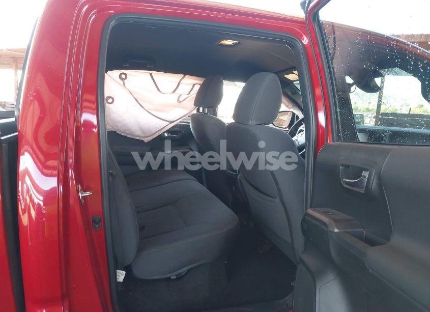 Photo 8 of 2018 Toyota Tacoma TRD OFF ROAD (VIN 3TMCZ5AN8JM141486)