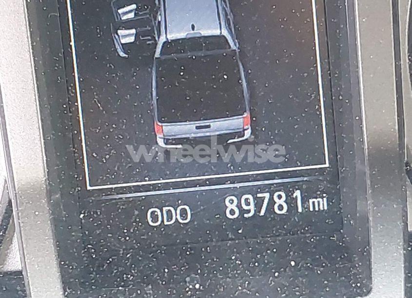 Photo 15 of 2018 Toyota Tacoma SR5 V6 (VIN 3TMCZ5AN8JM144064)