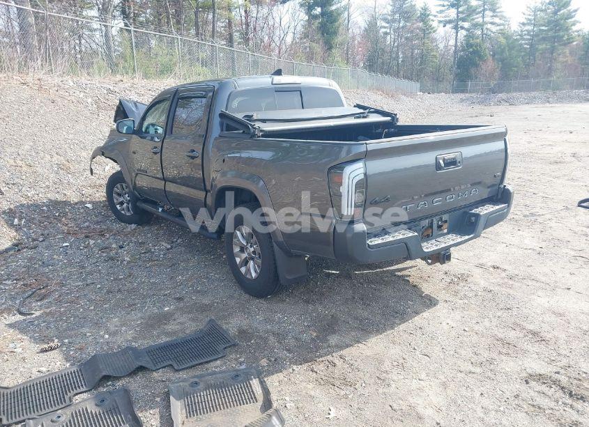 Photo 3 of 2018 Toyota Tacoma SR5 V6 (VIN 3TMCZ5AN8JM144064)
