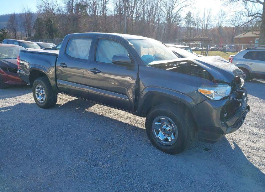 2018 Toyota Tacoma SR V6 (VIN 3TMCZ5AN8JM161706) main photo