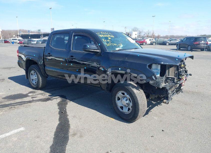 2018 Toyota Tacoma SR V6 (VIN 3TMCZ5AN8JM186525) main photo