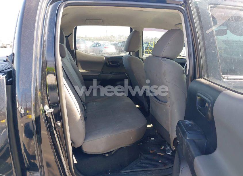 Photo 8 of 2018 Toyota Tacoma SR V6 (VIN 3TMCZ5AN8JM186525)