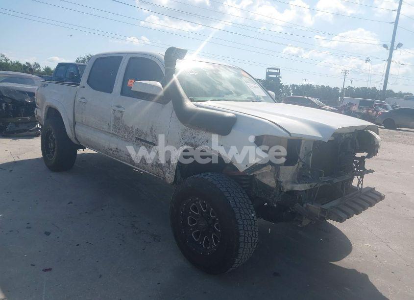 2019 Toyota Tacoma SR5 V6 (VIN 3TMCZ5AN8KM198921) main photo