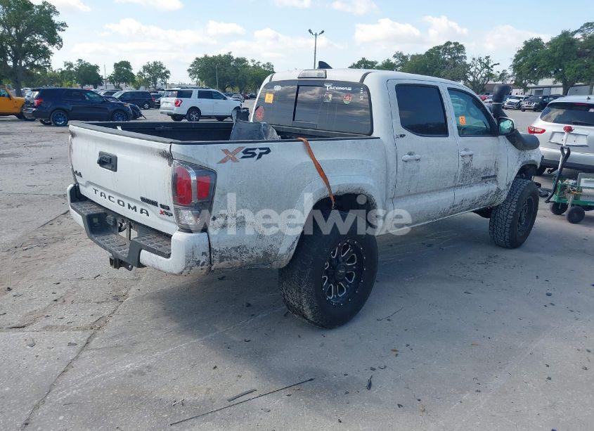 Photo 4 of 2019 Toyota Tacoma SR5 V6 (VIN 3TMCZ5AN8KM198921)