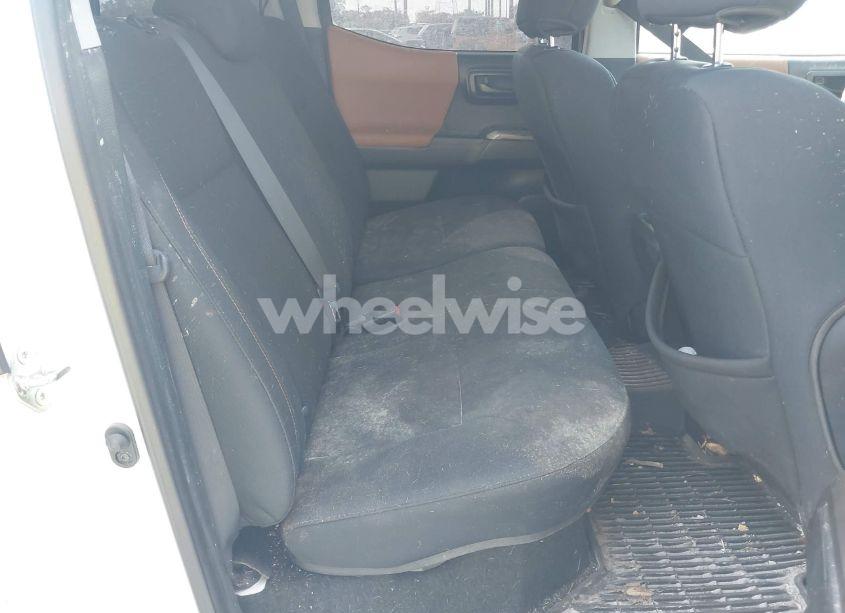 Photo 8 of 2019 Toyota Tacoma SR5 V6 (VIN 3TMCZ5AN8KM198921)