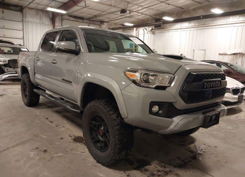 2019 Toyota Tacoma TRD SPORT (VIN 3TMCZ5AN8KM253660) main photo