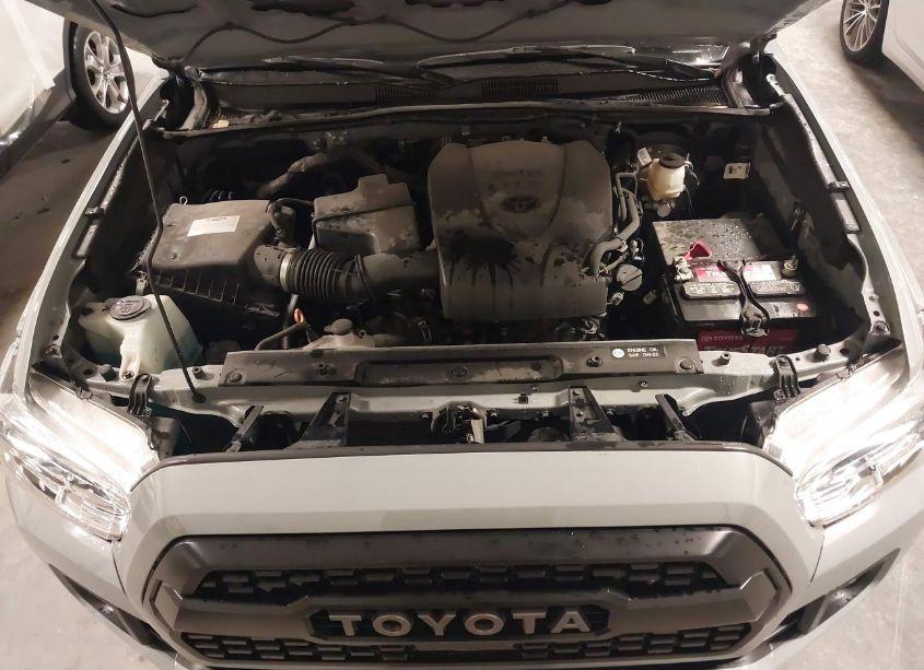 Photo 10 of 2019 Toyota Tacoma TRD SPORT (VIN 3TMCZ5AN8KM253660)