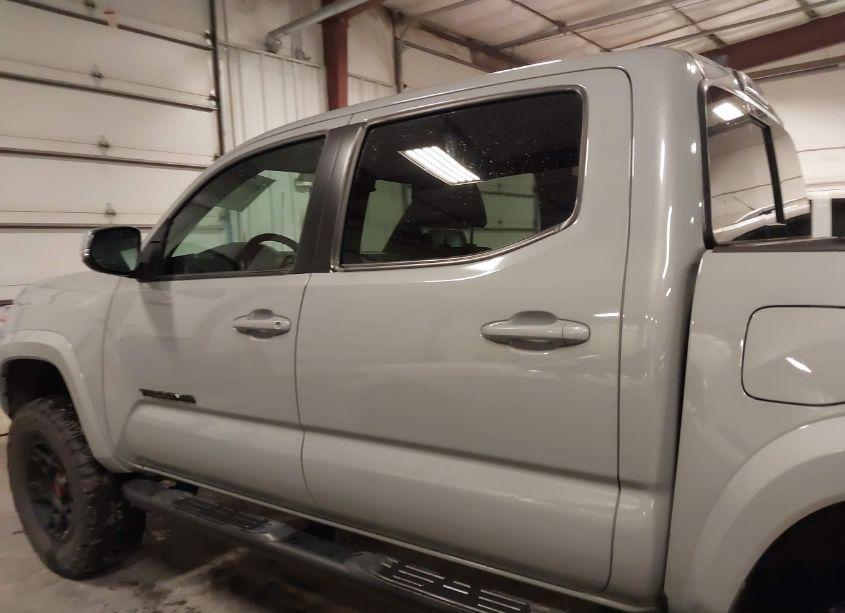 Photo 15 of 2019 Toyota Tacoma TRD SPORT (VIN 3TMCZ5AN8KM253660)
