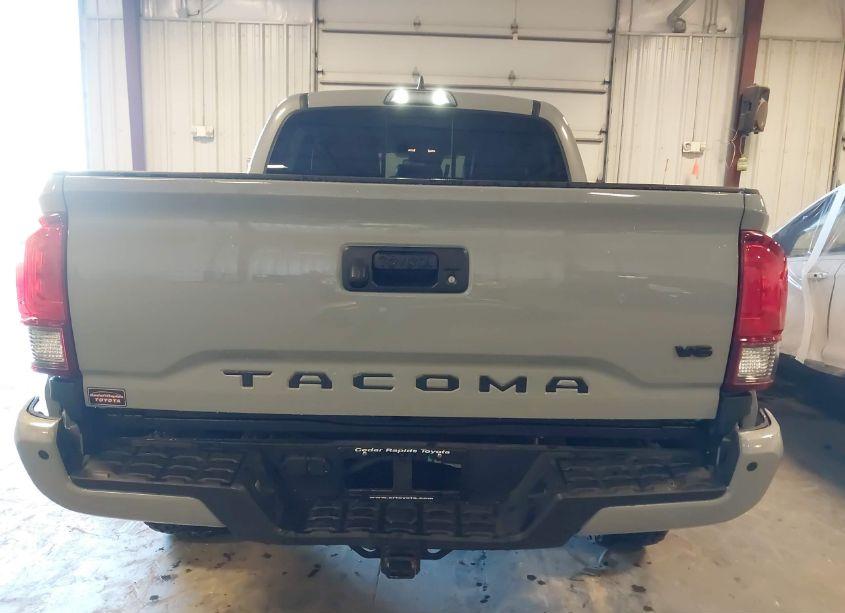 Photo 6 of 2019 Toyota Tacoma TRD SPORT (VIN 3TMCZ5AN8KM253660)