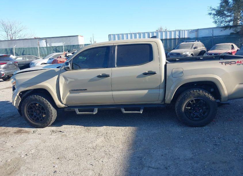 Photo 14 of 2019 Toyota Tacoma TRD SPORT (VIN 3TMCZ5AN8KM261127)