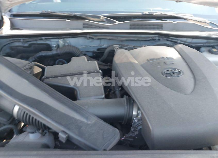 Photo 10 of 2019 Toyota Tacoma TRD OFF ROAD (VIN 3TMCZ5AN8KM268854)