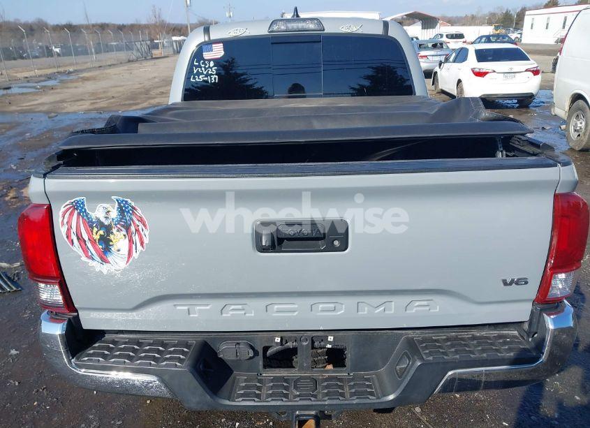 Photo 16 of 2019 Toyota Tacoma TRD OFF ROAD (VIN 3TMCZ5AN8KM268854)