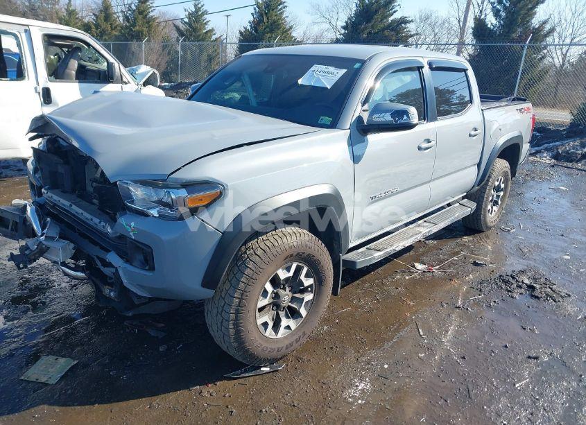 Photo 2 of 2019 Toyota Tacoma TRD OFF ROAD (VIN 3TMCZ5AN8KM268854)
