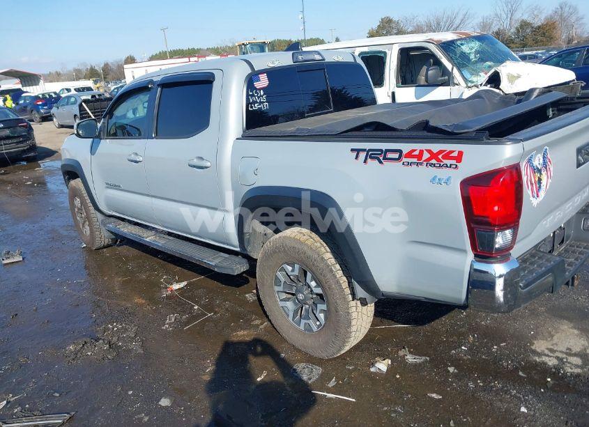 Photo 3 of 2019 Toyota Tacoma TRD OFF ROAD (VIN 3TMCZ5AN8KM268854)
