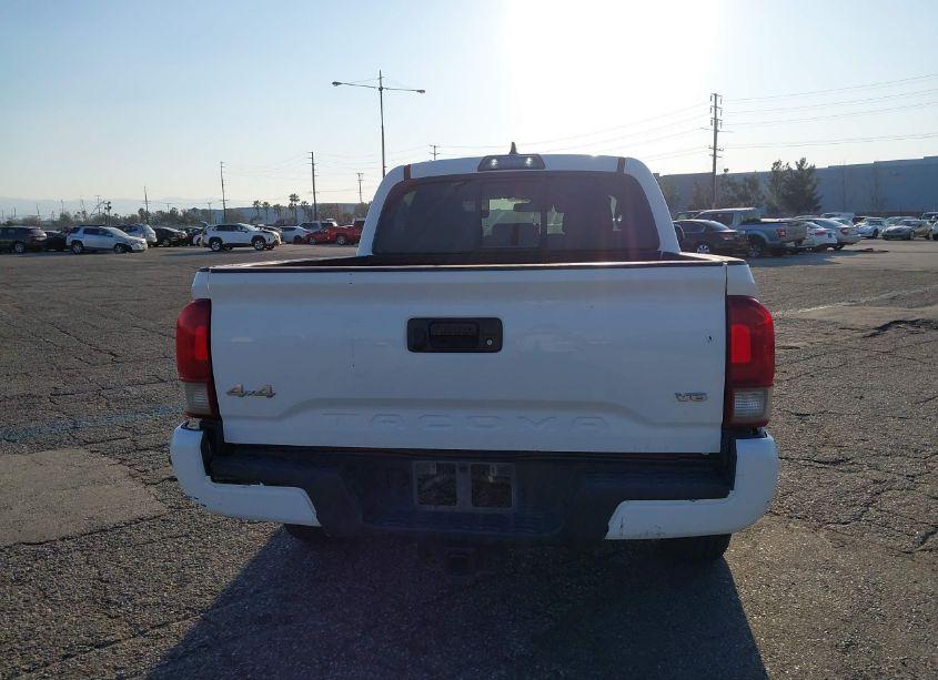 Photo 16 of 2019 Toyota Tacoma SR V6 (VIN 3TMCZ5AN8KM272130)