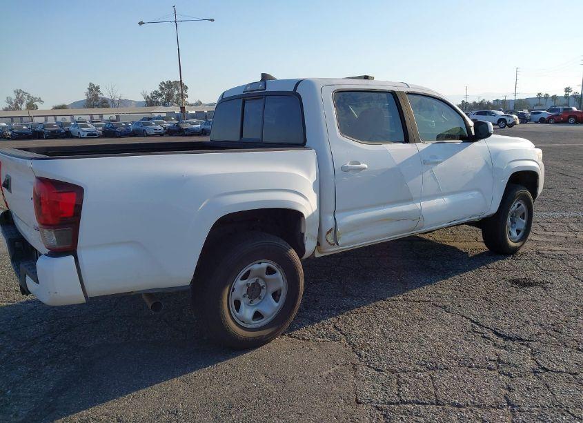 Photo 4 of 2019 Toyota Tacoma SR V6 (VIN 3TMCZ5AN8KM272130)
