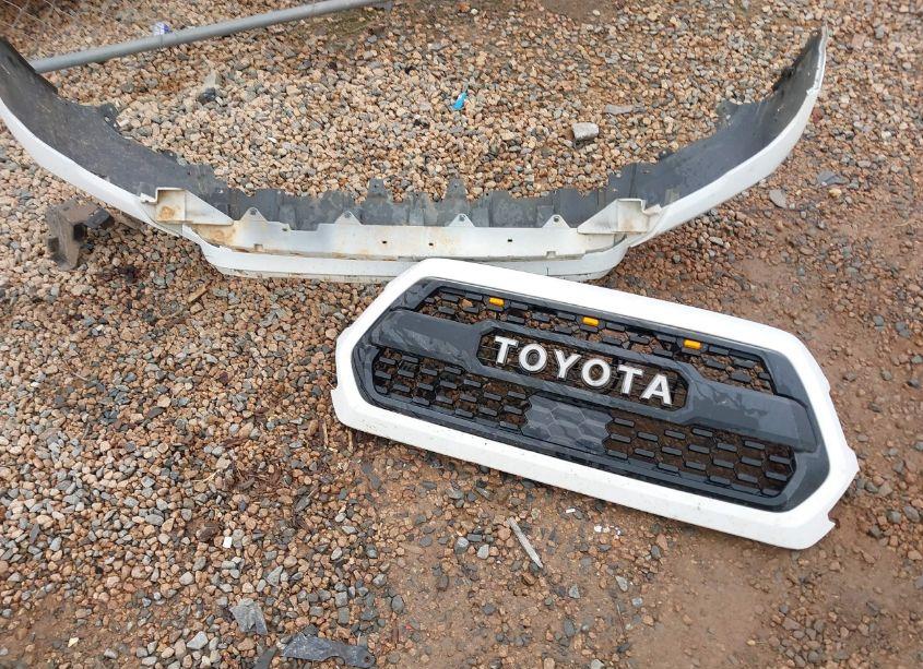 Photo 12 of 2019 Toyota Tacoma TRD OFF ROAD (VIN 3TMCZ5AN8KM273147)