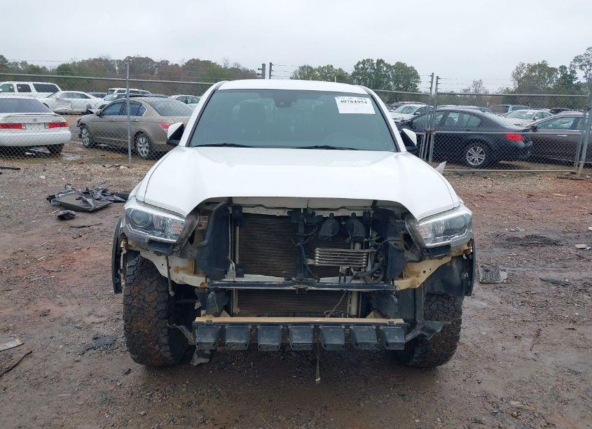 Photo 13 of 2019 Toyota Tacoma TRD OFF ROAD (VIN 3TMCZ5AN8KM273147)