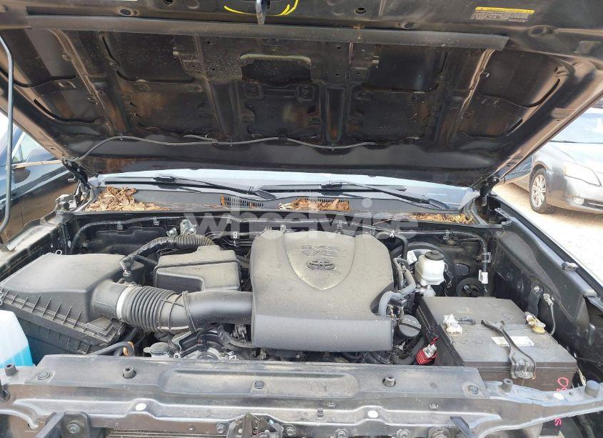 Photo 10 of 2020 Toyota Tacoma SR5 V6 (VIN 3TMCZ5AN8LM297983)