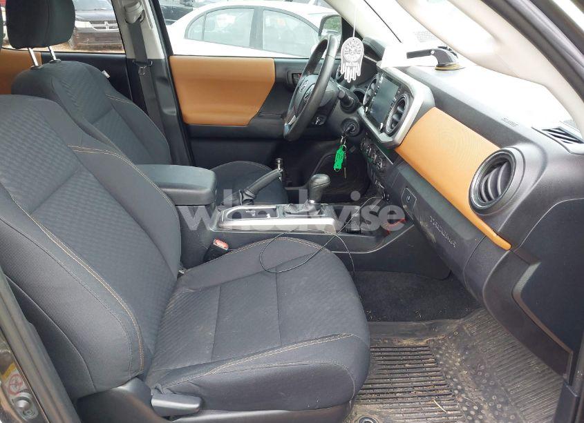 Photo 5 of 2020 Toyota Tacoma SR5 V6 (VIN 3TMCZ5AN8LM297983)