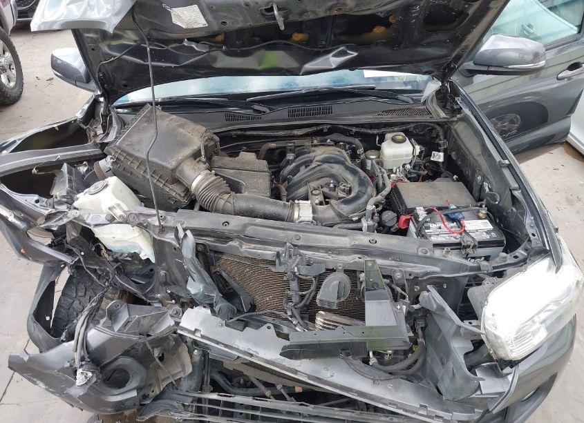 Photo 10 of 2020 Toyota Tacoma TRD OFF-ROAD (VIN 3TMCZ5AN8LM343067)