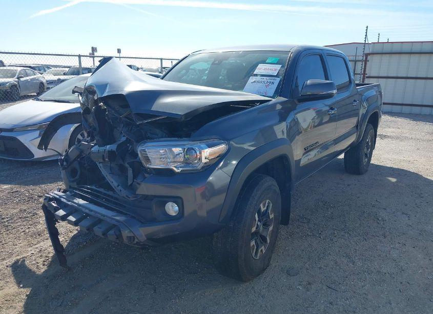 Photo 2 of 2020 Toyota Tacoma TRD OFF-ROAD (VIN 3TMCZ5AN8LM343067)