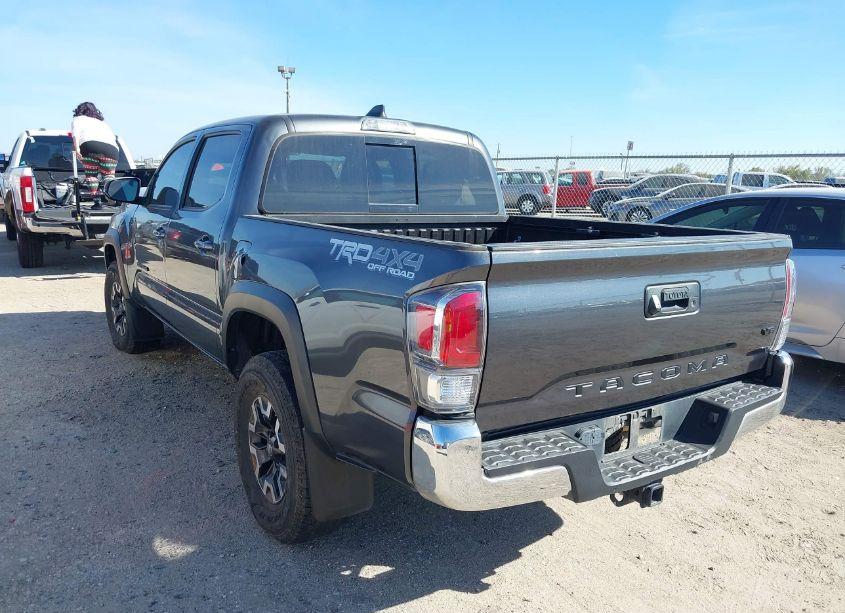 Photo 3 of 2020 Toyota Tacoma TRD OFF-ROAD (VIN 3TMCZ5AN8LM343067)