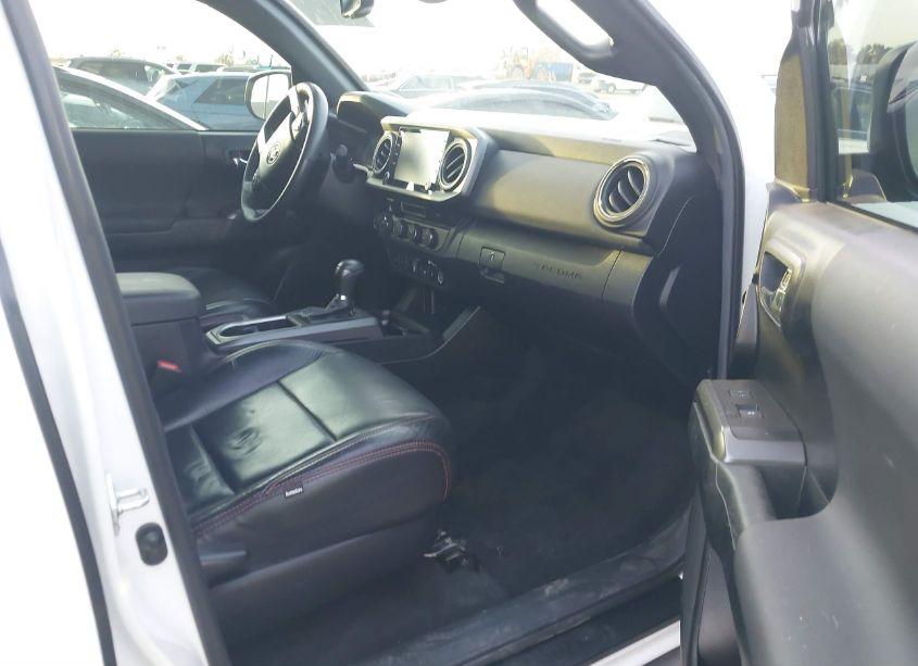 Photo 5 of 2021 Toyota Tacoma TRD OFF-ROAD (VIN 3TMCZ5AN8MM450489)