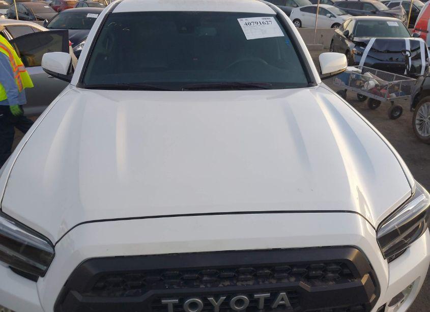 Photo 6 of 2021 Toyota Tacoma TRD OFF-ROAD (VIN 3TMCZ5AN8MM450489)