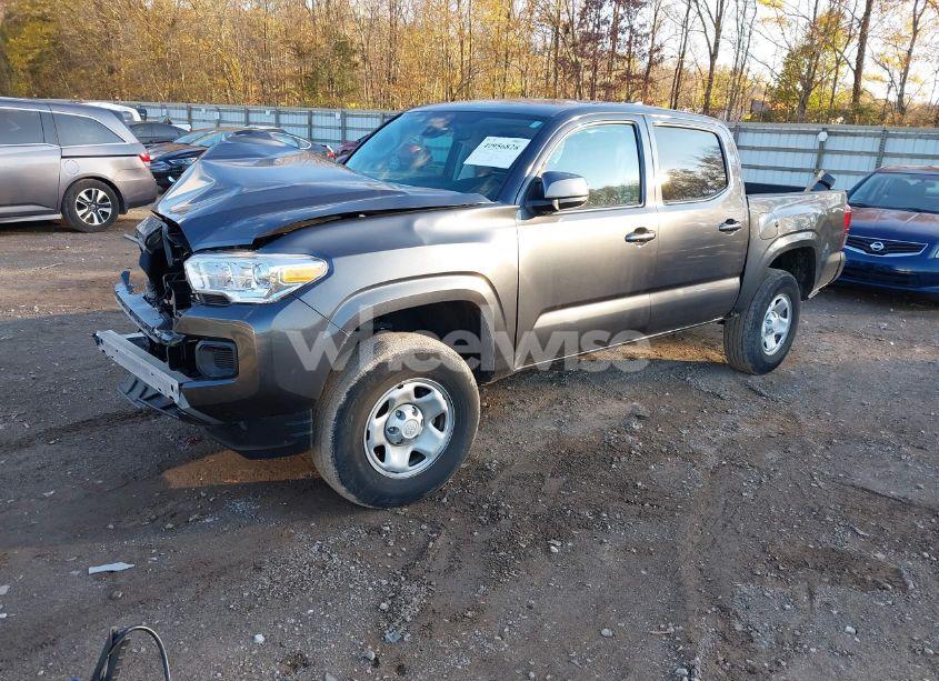 Photo 2 of 2022 Toyota Tacoma SR V6 (VIN 3TMCZ5AN8NM490816)