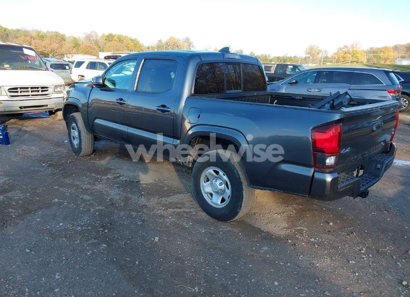 Photo 3 of 2022 Toyota Tacoma SR V6 (VIN 3TMCZ5AN8NM490816)