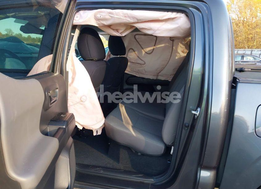 Photo 8 of 2022 Toyota Tacoma SR V6 (VIN 3TMCZ5AN8NM490816)