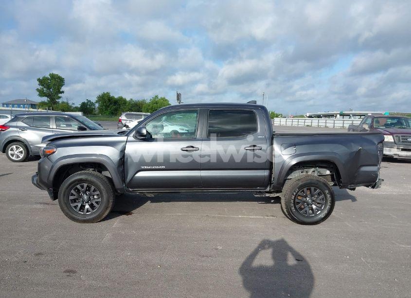 Photo 15 of 2022 Toyota Tacoma SR5 V6 (VIN 3TMCZ5AN8NM498933)