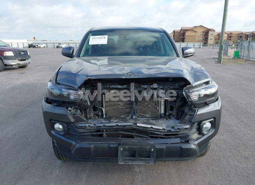 Photo 6 of 2022 Toyota Tacoma SR5 V6 (VIN 3TMCZ5AN8NM498933)
