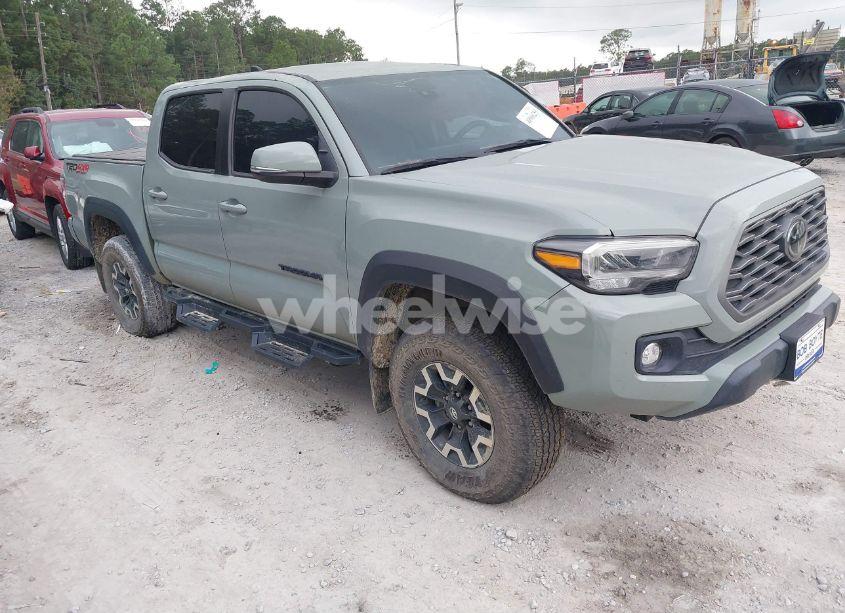 2022 Toyota Tacoma TRD OFF ROAD (VIN 3TMCZ5AN8NM504441) main photo