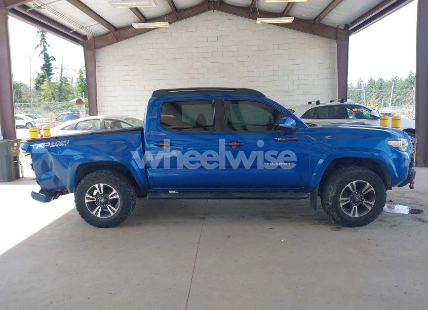 Photo 13 of 2016 Toyota Tacoma TRD SPORT (VIN 3TMCZ5AN9GM022483)