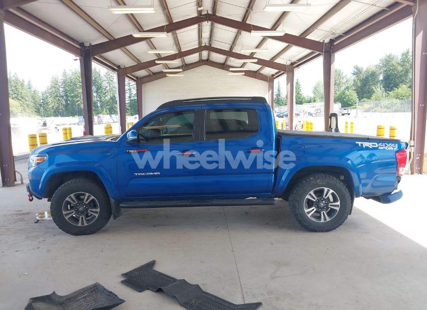 Photo 14 of 2016 Toyota Tacoma TRD SPORT (VIN 3TMCZ5AN9GM022483)