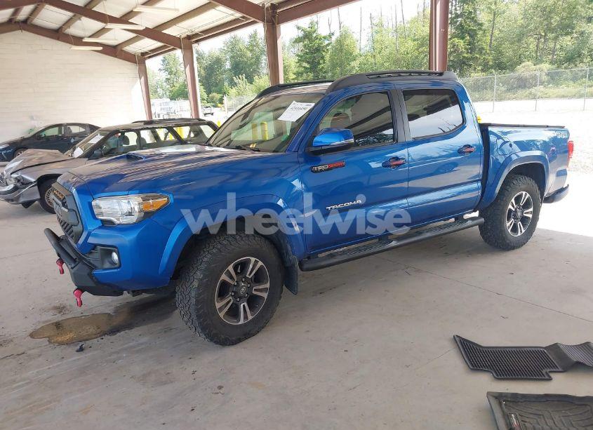 Photo 2 of 2016 Toyota Tacoma TRD SPORT (VIN 3TMCZ5AN9GM022483)