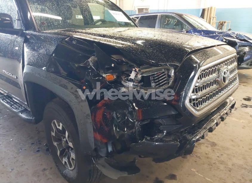 Photo 6 of 2017 Toyota Tacoma TRD OFF ROAD (VIN 3TMCZ5AN9HM047529)