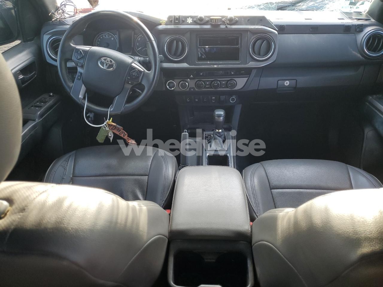 Photo 8 of 2017 TOYOTA TACOMA DOUBLE CAB (VIN 3TMCZ5AN9HM047773)