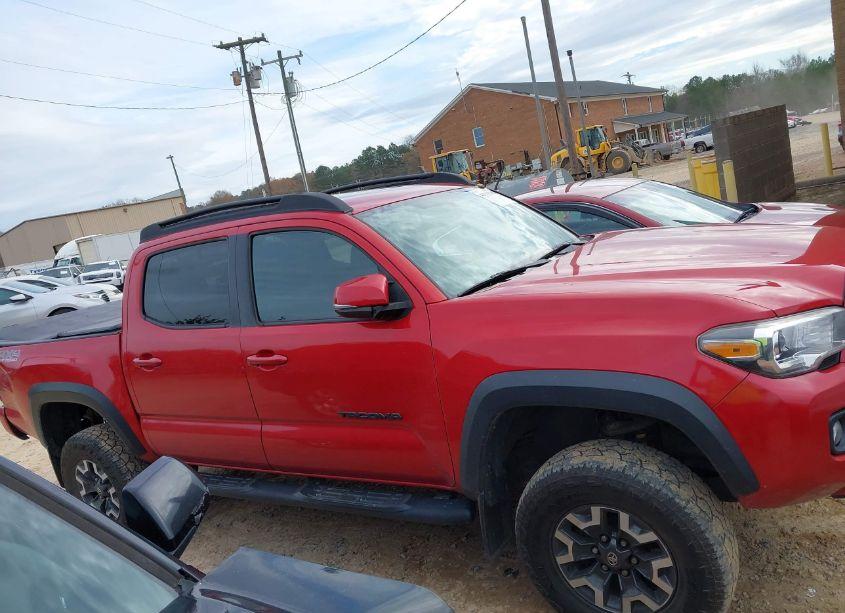 Photo 13 of 2017 Toyota Tacoma TRD OFF ROAD (VIN 3TMCZ5AN9HM049572)