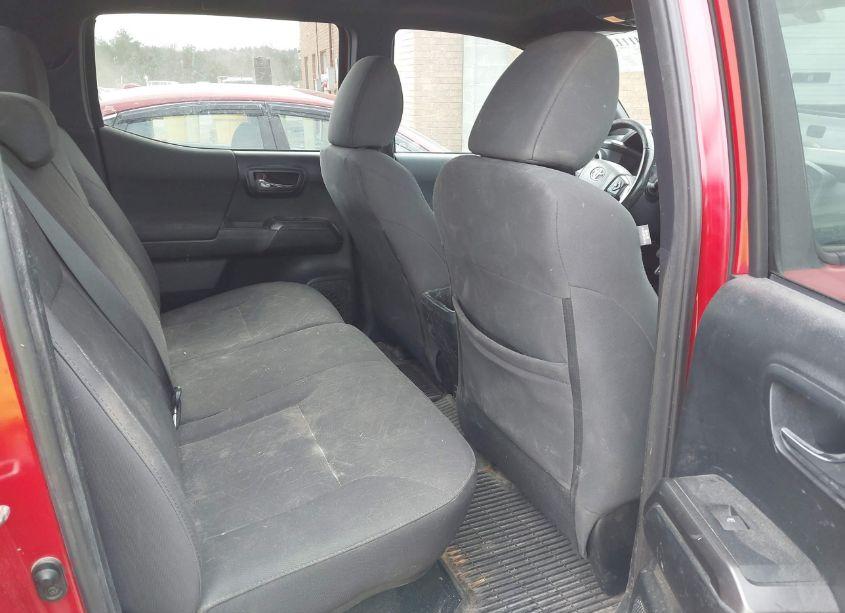 Photo 8 of 2017 Toyota Tacoma TRD OFF ROAD (VIN 3TMCZ5AN9HM049572)