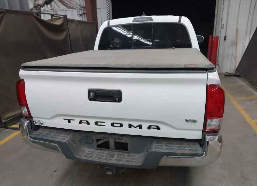 Photo 16 of 2017 Toyota Tacoma TRD OFF ROAD (VIN 3TMCZ5AN9HM055114)