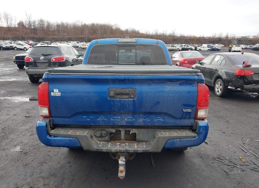 Photo 16 of 2017 Toyota Tacoma TRD SPORT (VIN 3TMCZ5AN9HM082135)