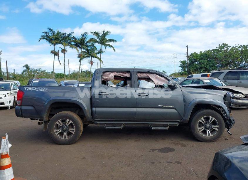 Photo 13 of 2017 Toyota Tacoma TRD SPORT (VIN 3TMCZ5AN9HM106627)