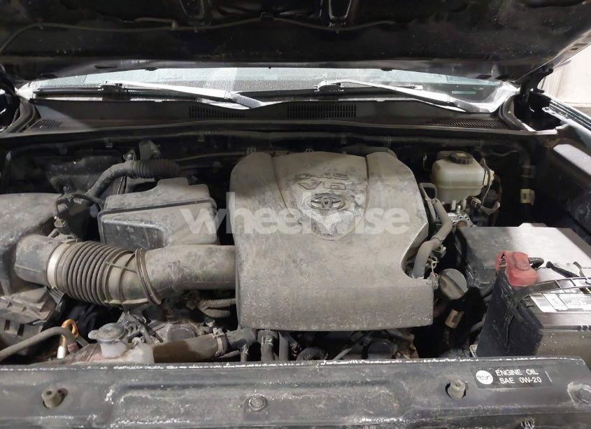 Photo 10 of 2018 Toyota Tacoma TRD OFF ROAD (VIN 3TMCZ5AN9JM126432)