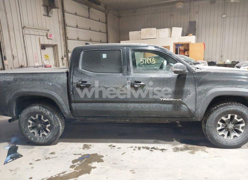 Photo 13 of 2018 Toyota Tacoma TRD OFF ROAD (VIN 3TMCZ5AN9JM126432)