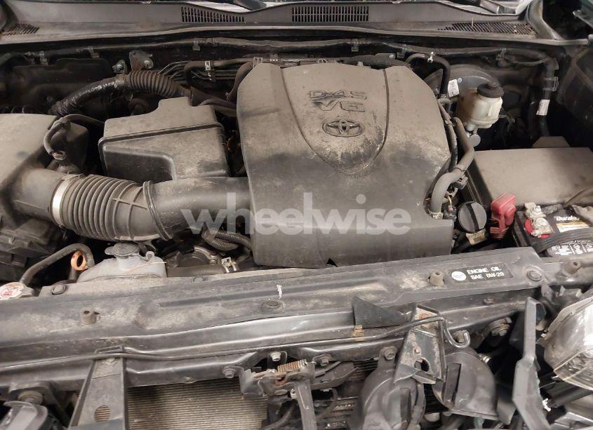 Photo 10 of 2018 Toyota Tacoma TRD SPORT (VIN 3TMCZ5AN9JM135891)